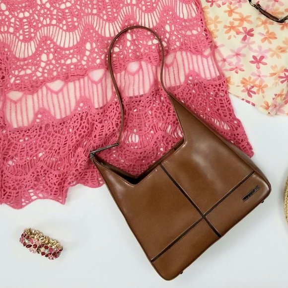 FIND THESE BEAUTIES & SO MUCH MORE IN MY CLOSET! - Picture 5 of 5